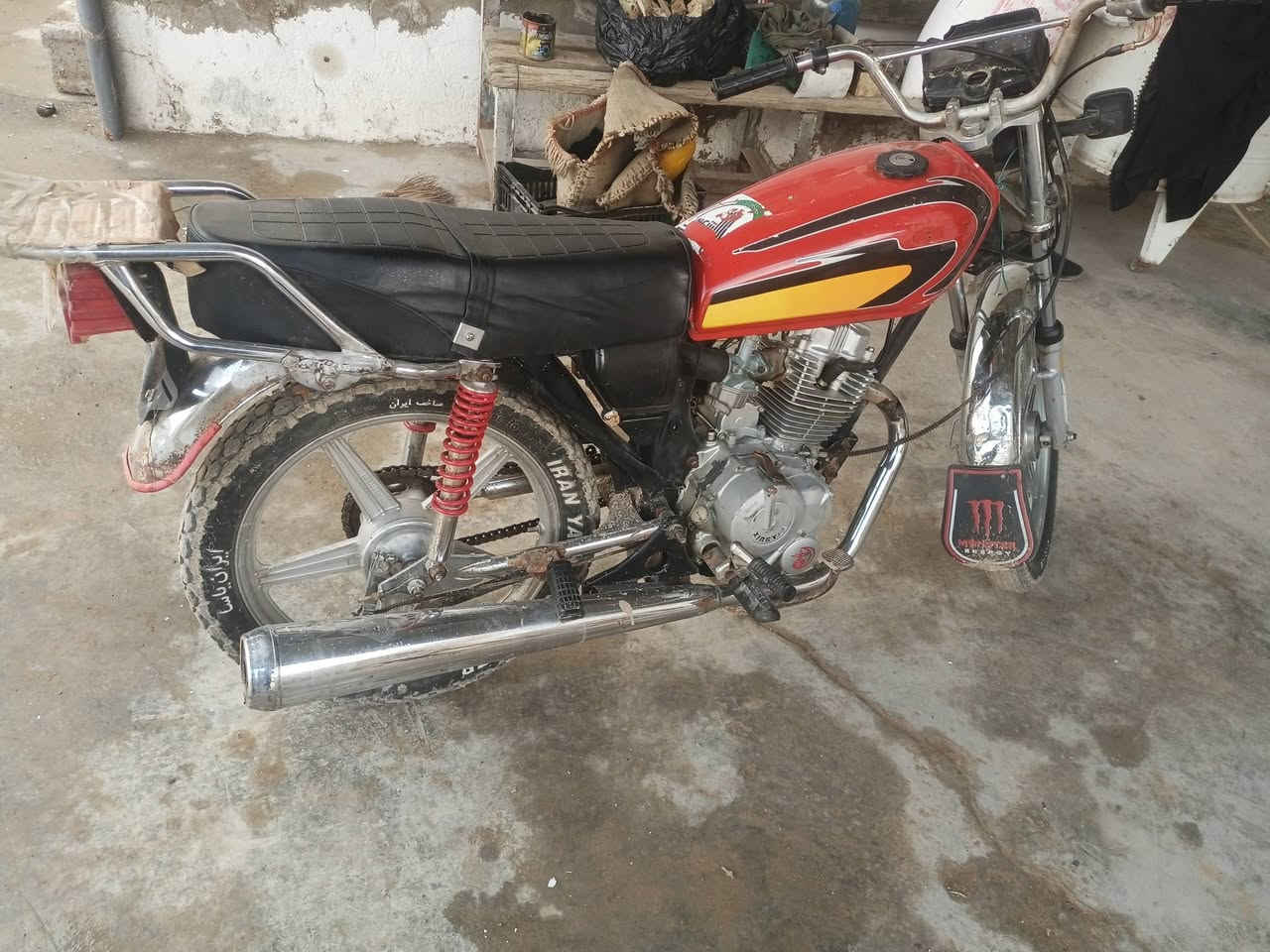 دراجه مال شغل محرك تجفيت جديد شلعه ومعدل هندر واحد كهربائيات فقط لايت يشتغل مكان بعقوبه سعر 275 بيها مجال ***********
