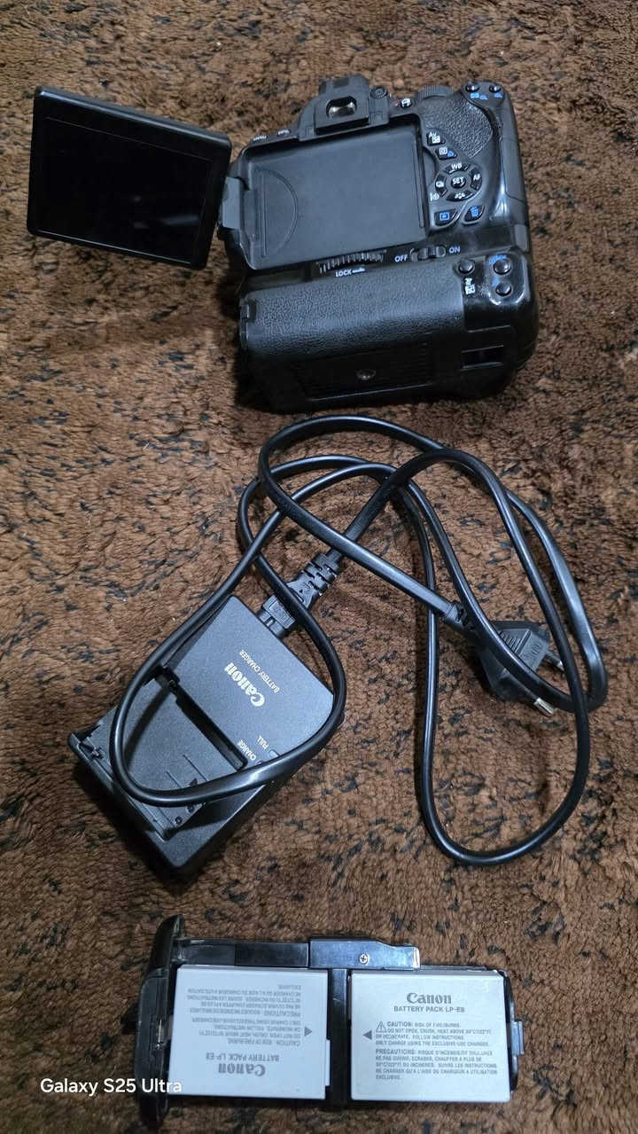 سلام عليكم
السعر مليون و 500 وبيها مجال 
متوفر كاميرا كانون 700 مع كامل الاغراض عدسه ( زون 150_600 ) دبل بطاريه وشاحنه وجنطه مع رام اصلي نوعيه SanDisk... 16.GB 
مكاني موصل سهل نينوى
( خاص متوفر )


**إذا كنت صاحب هذا الإعلان وتريد حذفه لأي سبب، رجاءا أرسل رسالة إلى الدعم الفني**