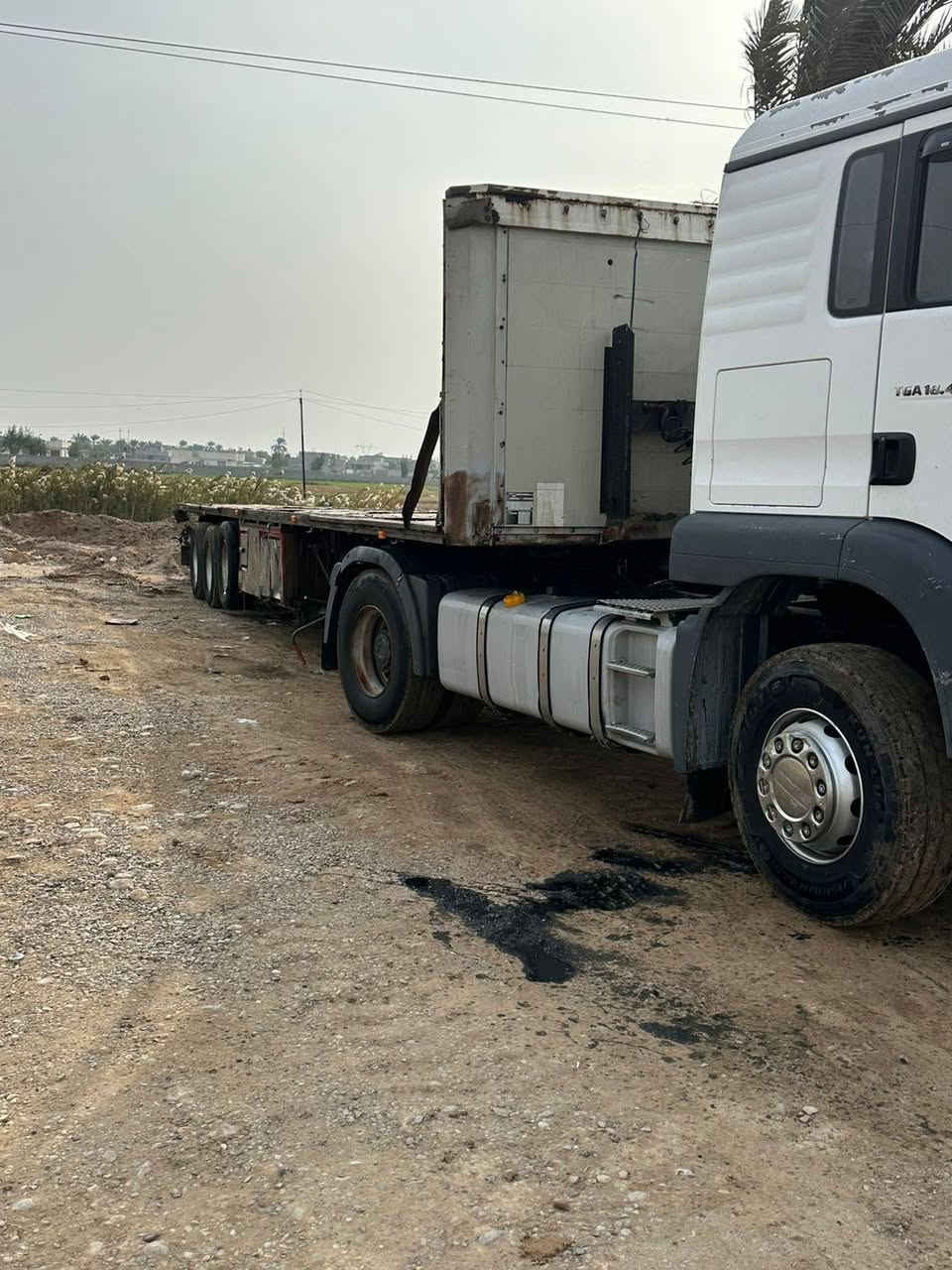 مان للبيع موديل 2005 مواصفات خليجي اكسل برينه مربوطه عربانه فلات نساف هم للبيع  مكفولة كفاله عامه من فطر وتحويل  3 $ دفتر وبي مجال   ***********@***********
