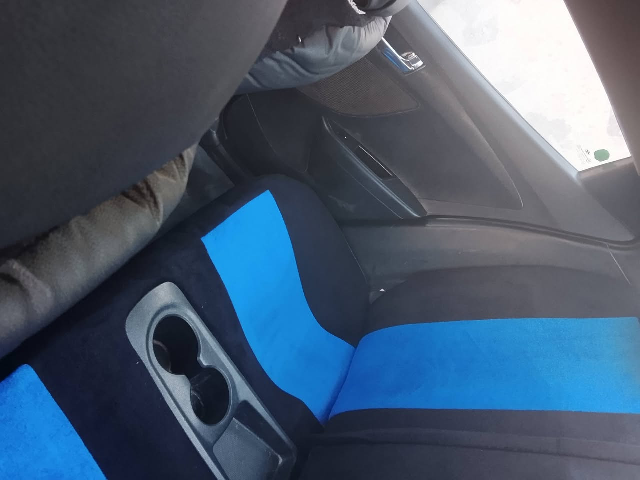 فولستر 12 رقم بغداد بأسمي
ماشيه 61 الف امريكي ضربتها جاملغ 
محرك 1600gdi

سعرها 75ورقه مكاني ديوانيه 

***********
