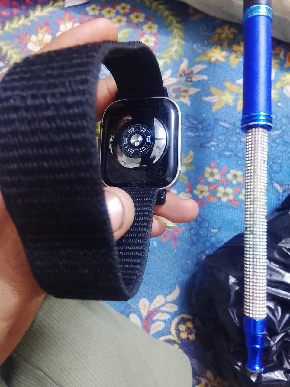 ساعه شركه هواوي 75 وبها مجال. ،***********
