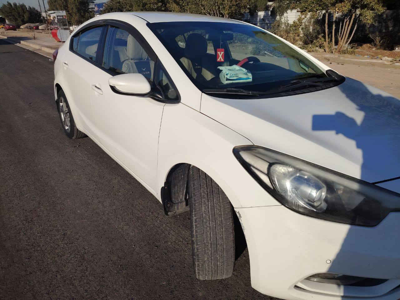 سيراتو موديل 14خليجي  رقم بغداد بأسمي تحويل ثاني يوم *
محرك 1800الحمد الله لا تبخير ولا تنقيص *
كير تمام دهنه جديد الله شاهد *
حداديه  بصوره جيده  الخلفي قبل اسبوع بدلته كله شلع الامامي حلو نضيف *
تبريده شغال منضومه كله جديده 4اشهر  من كمبريسر من راديتر *
كهربائيات كله شغاله *
السياره جاهزه من كل النواحي سياره مال بيت  مامتعوبه مال جناي *
مكان السياره بغداد الدوره *
السعر 125 *
