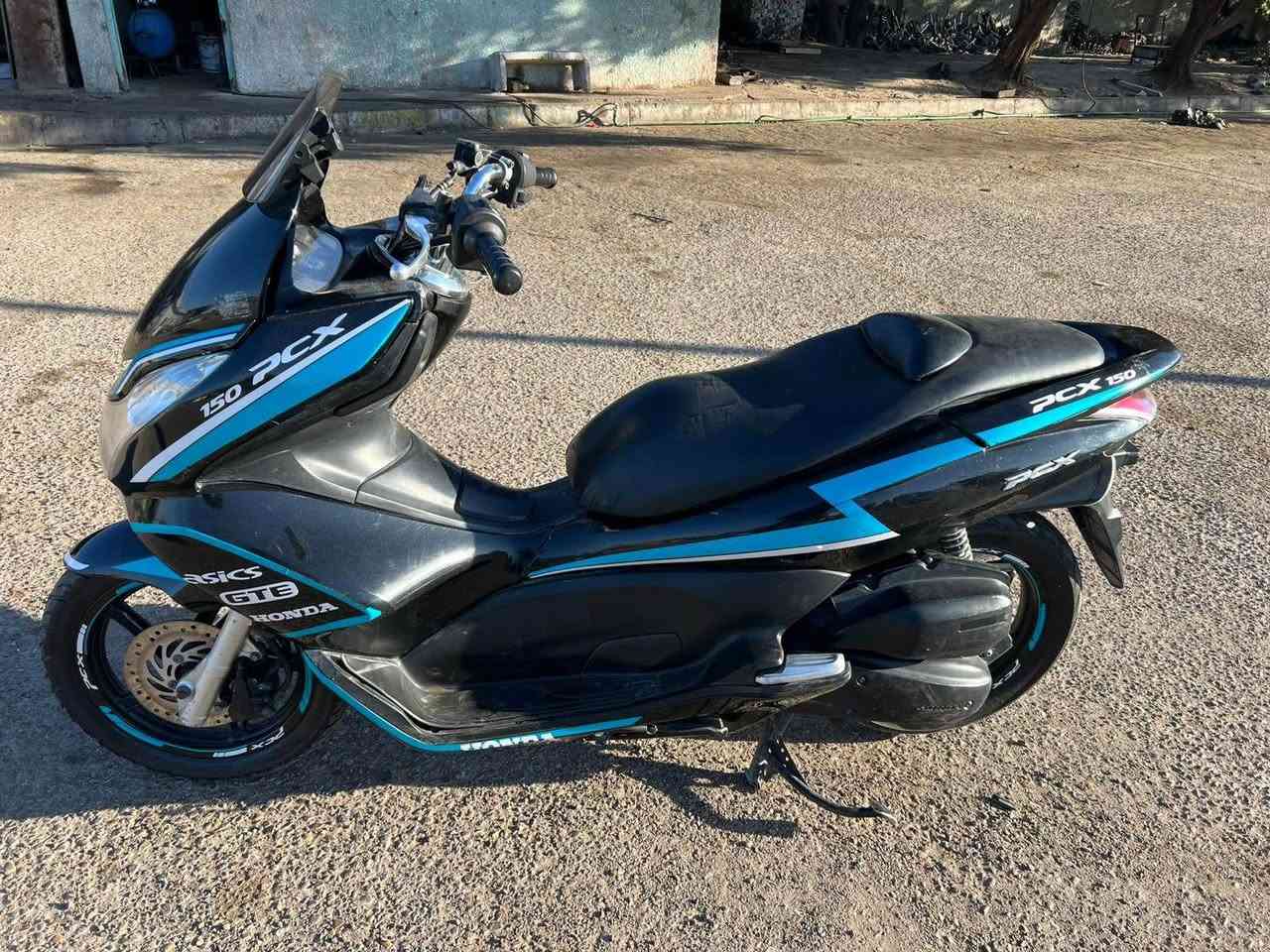 السلام عليكم 
اعاده النشر بسبب الوعود الكاذبه الدراجه 
بي سي اكس ياباني الاصلي حساس ازدحام مكينه ١٥٠ سويجات ثنين مري موجوده نكوه بكل وقت دهن كله موتل الدراجه معتني بيهه كلش مابيهه اي نقص فقط الخط الازرك طافي البقيه كفاله 
رايدهه ب مليون و ربع بيهه مجال البياعهه شرايه لا توصلون جماعت المليون تره الرنبه مالتهه ب ١٦ 
مكان بغداد الشعله بغداد, العراق


**إذا كنت صاحب هذا الإعلان وتريد حذفه لأي سبب، رجاءا أرسل رسالة إلى الدعم الفني**