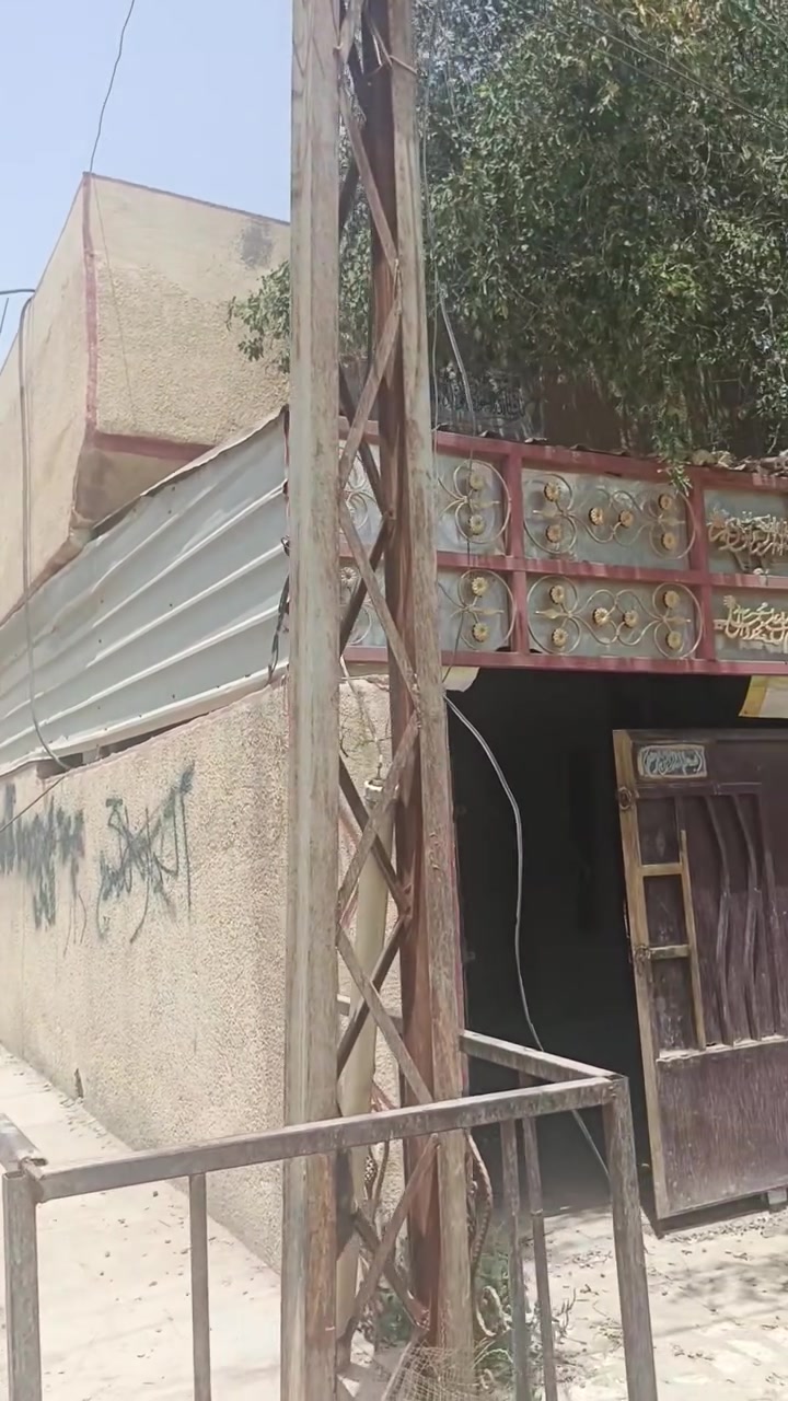 بيت للبيع موقع النهروان بصف لسوك الشمري ركن مساحة ٢٠٠متر طابو صرف الاستفسار *********** واتساب

