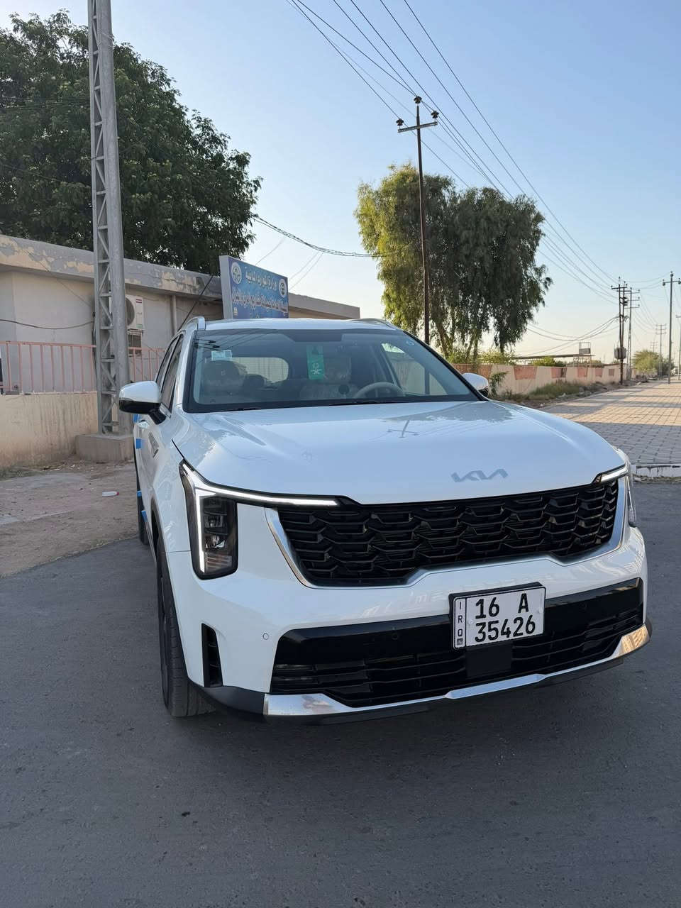 السلام عليكم

كيا سورنتو موديل2024  كفاله عامه من كلشي ضمان المجموعه الدوليه باسمي هزه جديده ماشيه 28 الف فقط  ضمان لمدة 5سنوات او 100الف كم 

المواصفات  

محرك 6سلندر 3500 

بصمة تشغيل وابواب تشغيل عن بعد 

ناقل حركه گير ماوس 

متعددة وضعيات القياده 

جنطه كهرباء ذكيه 

كشنات كهرباء 

بردات خلفيه 

سايد بريك بصمه 

حساسات امامي خلفي 

عدد الركاب 7 

3قطع تبريد 

شاشه متصله متعدده الاستخدام 

اناره داخليه بالدشبول والابواب متعددة الالوان 

تحكمات ستيرن جهتين فول 

شحن هاتف لاسلكي 

ليد نهاري والاناره ليد 

السعر 288 وبيه مجال بسيط 

ديوانيه ***********

