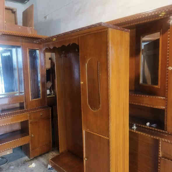 غرفه صاج 6باب 
كلش حلوه ونضيفه اي عيب مابيها الضهر جرجوبه شد براغي 
#وسعرها_كلش_مناسب_350_الف فقط
غرفه كامله مابيها اي نقص 
العنوان جلولاء سوق السبت محل ركن ابيض بصف ابو السمج بل ضبط يتوفر توصيل لجميع مناطق ديالى بسعار مناسبه للتواصل واتس او تصال 
***********
