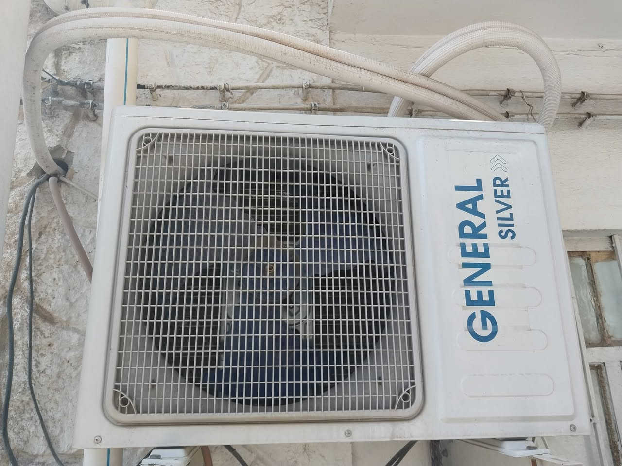 سبلت جنرال سلفر 2 طن جديد مشتغل موسم بلادي سعره 350  ***********
