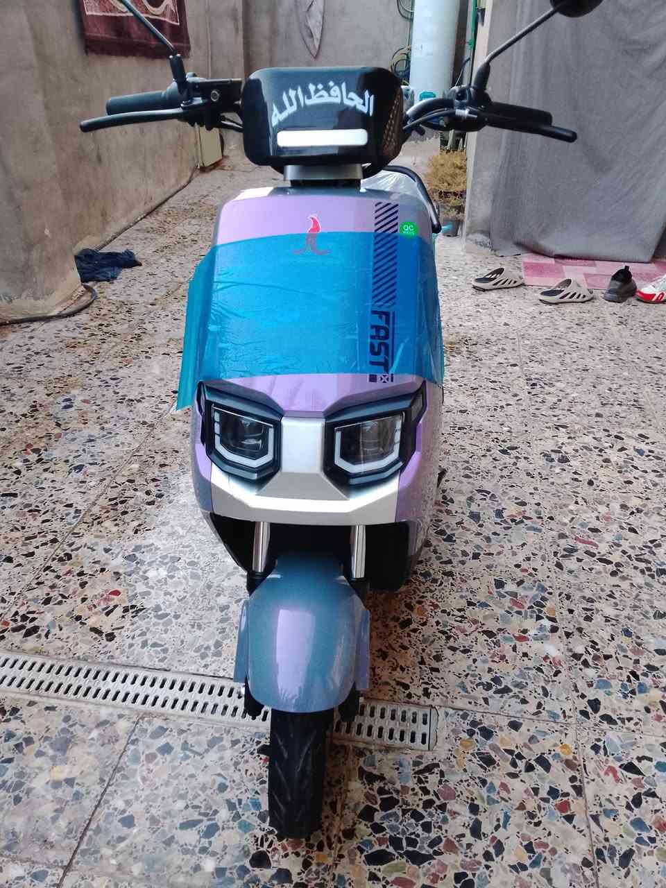 دراجه شحن جديده صار 23 يوم من نازله 6 بطاريات كبار تمشي 70 كيلو بلشحنه الوحده نظام Rبك حجم الملف 2000 بيه شخط زغير موضح ولباقي كله مكفول السعر 650 وبيه مجال مكاني بغداد حي اور/ قابل للمراوس للاتصال ***********
