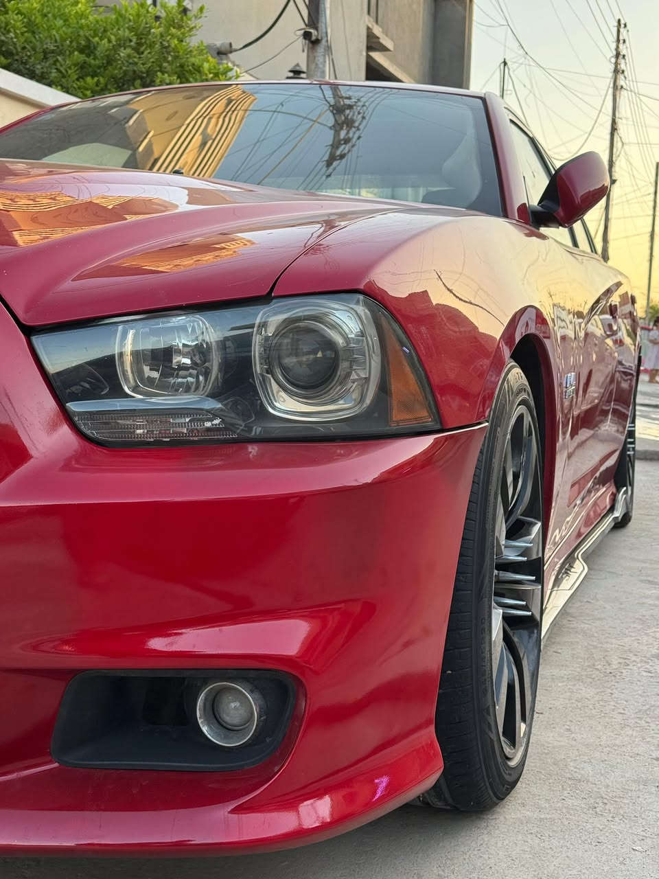 السلام عليكم 
جارجر srt 2013 بيع فقط بدون مراوس ؟بيع فقط
فول مواصفات للرادر بس الرادار مشيول 
بيهة طابوكة ارتي كورات وثلاجة وكام شفت اس ارتي 
فتحة 
نقطة عمياء 
سكليتر كهرباء 
كشنات خزن كشنات تدفئة تبريد 
كلاصات تدفئة تبريد
سقف روز رايز
كزوز بوابات ام ريموت 
داون بايب 
فيت بم ول برو
عليهة شوتة رياضية 
لايت اوركال متغير ومنضومة زنون اصلية 
برمجة مصطفى ايكل
حادث جاملغ وبنيد وشادهن اصليات وبيهة بارد قليل
للاستفسار واتساب ‭+964 771 718 9174‬
لسعر 145


**إذا كنت صاحب هذا الإعلان وتريد حذفه لأي سبب، رجاءا أرسل رسالة إلى الدعم الفني**