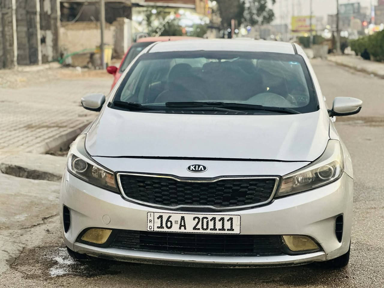 سلام عليكم البيع او مراوس حسب القناعه كيا فورتي موديل 2017 لون سلفري رقم قادسيه بسمي مكينه 2000 دوش كير اي تي السعر 125 اي استفسار ***********
 مكان السياره السماوه مركز المدينه
