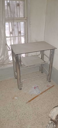 ميز • طاولة ديكور