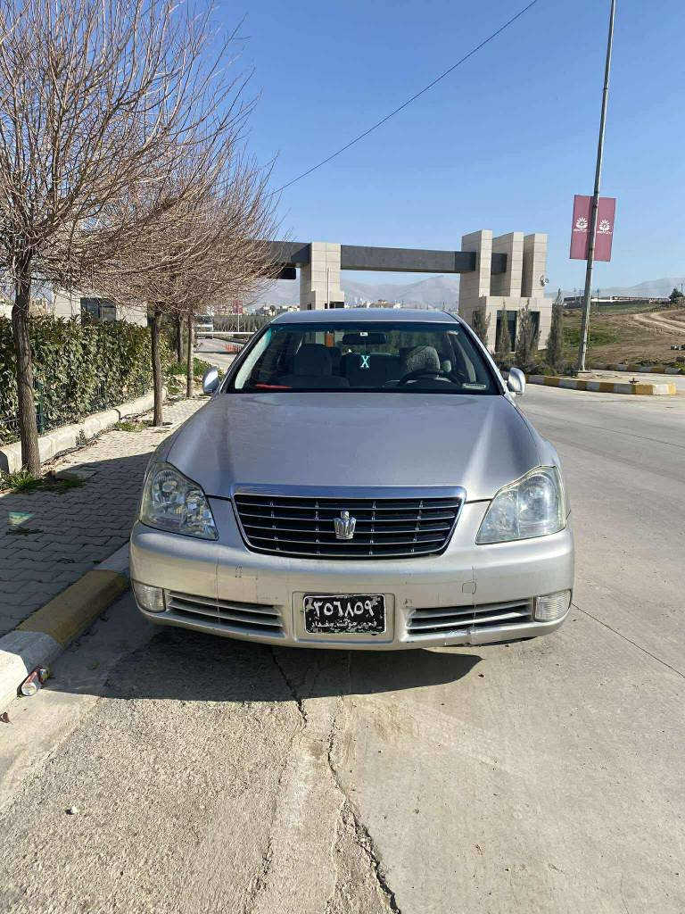 شاینە موس 2005 مەکینە 182ی بێ دوکەڵ گێڕ بچوک چرکەی تیانە چواری تایەی لۆک لۆکی لەژێرە پارچە گۆڕاوی نیە بێ بۆیاخ و دەعم لێدراو 5 بەسمە و بەرمەجەکراو ،بۆ فرۆشتن نرخی 54 گەڵا گۆڕینەوەش ئەکەم بە تەکسی لەجۆری لانسەر نیسان سەنی تیدا ،ئاڵتیما کیای سیراتۆ و جۆرەکانی تر ئەگەر باقی هەبێ  لەکەلارم *********** كالار, السليمانية
