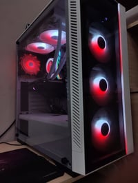 pc للبيع العنوان بغداد الكرخ الحريه  كل الكراتين مال القطع موجودة والح...