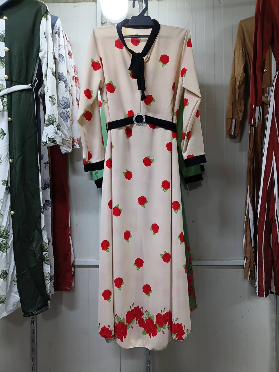 فستان قماش صيفي كلوش وبسعر ٨ الاف عنوان مجمع عامرية الفلوجة مقابيل دائرة الاطفاء


**إذا كنت صاحب هذا الإعلان وتريد حذفه لأي سبب، رجاءا أرسل رسالة إلى الدعم الفني**