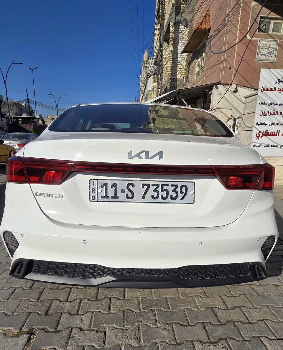 السلام عليكم
للبيع كيا سيراتو موديل ٢٠٢٢ 
مجموعة الدوليه 
 كفاله عامه من الصيغ والبارد 
السيارة جديدة 
ارضيه وصندوق مدوشمة
مكينة ١٦٠٠
٥ ويل كب 
مري شفط 
حساس اطارات
مانع انزلاق
لد نهاري

للاتصال /***********
المكان /بغداد الصليخ
