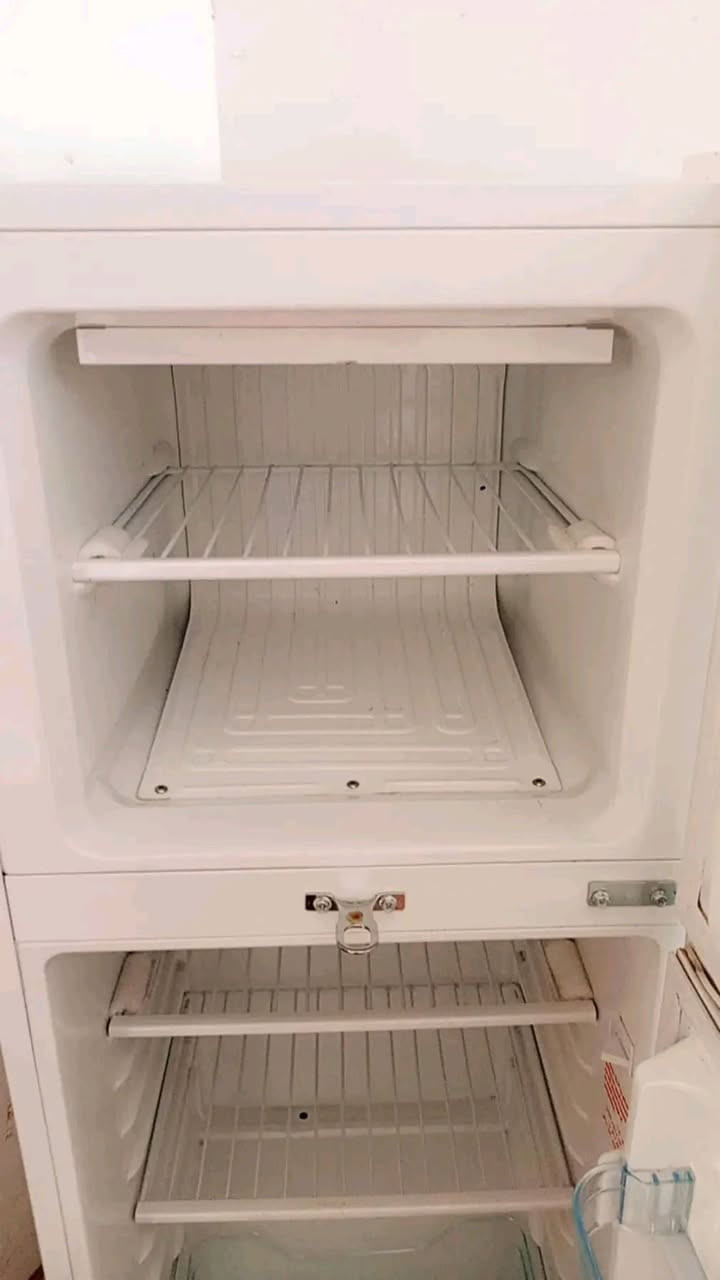 ثلاجه نظيفه مابيه اي ضرر مداخله تصليح 
السعر  120
العنوان بغداد مدينه الصدر قطاع٨٠
الشراي يراسلني خاص @إشارة


**إذا كنت صاحب هذا الإعلان وتريد حذفه لأي سبب، رجاءا أرسل رسالة إلى الدعم الفني**