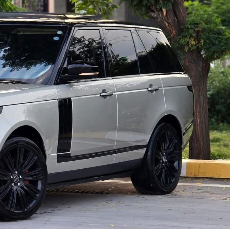 مستعجل على البيع اتصل ومقصر وياك بسعرر  
رانج روفر فوك vip اوتو بايوگرف 2013
وكالة المنصور    لون مميز 
محرك ٨ سلندر سوبرجارج بنزين ٥١٠ قوة حصان 
سيارة مابي نقص  ٪؜ ١٠٠ الحمدلله 
گير و محرك و سوبر و كهربائي كله بشرط ١٠٠ فحص 
سيارة ماشية 100  الف كيلومتر 
مواصفات vip بانوراما و سقف جلد
كشن مساج و تبريد و تدفئة 
٤ كشن كهرباء كشنات خلفي vip
٣٢ سماعة meridian و ثلاجة و 
٥ باب شفط و دوسة كهربائي 
بصمة وشاشة و ٥ كاميرا وكيج الكتروني
بعد هواي مواصفات…..
دعامية اماميه صبغ وخلفية وربع جاملغ الامامي بدون داخل 
وراسلني واتساب ودزلك سونار  ***********
المكان نجف الاشراف. 
رقم سياره بغداد بسمي 😍
