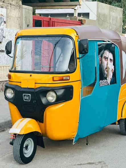 سلام عليكم تكتك لبيع موديل 2021شهر 11 رقم بغداد تحويل مباشر تكتك مكفوله من صبغ حتى دوس ما مصبوغه تكتك جديده وتراي زيرو فقط بيه بارد مكينه مفتوحه كهربائيات كله شغاله وبلاديه سعر 7700 وبيه مجال مكاني بغداد ***********
