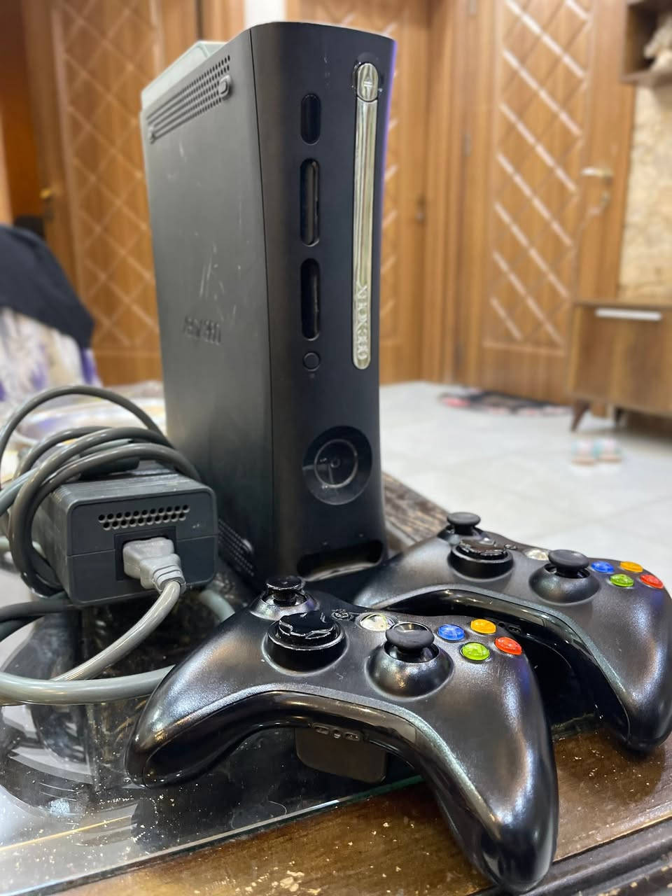 اكس بوكس 360 للبيع نظيف مع يدين مع عدد كبير من الالعاب

المكان حي العربي
السعر 99 الف
***********
