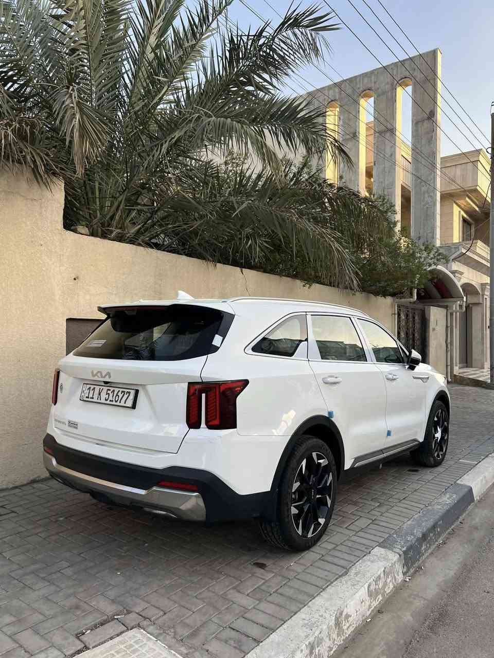 كيا سورنتو 2025 رقم بغداد ابسمي داتاشو كامرأتين 6 سلندر ويل 20 ماشيه 15 الف كفاله عامه ***********
