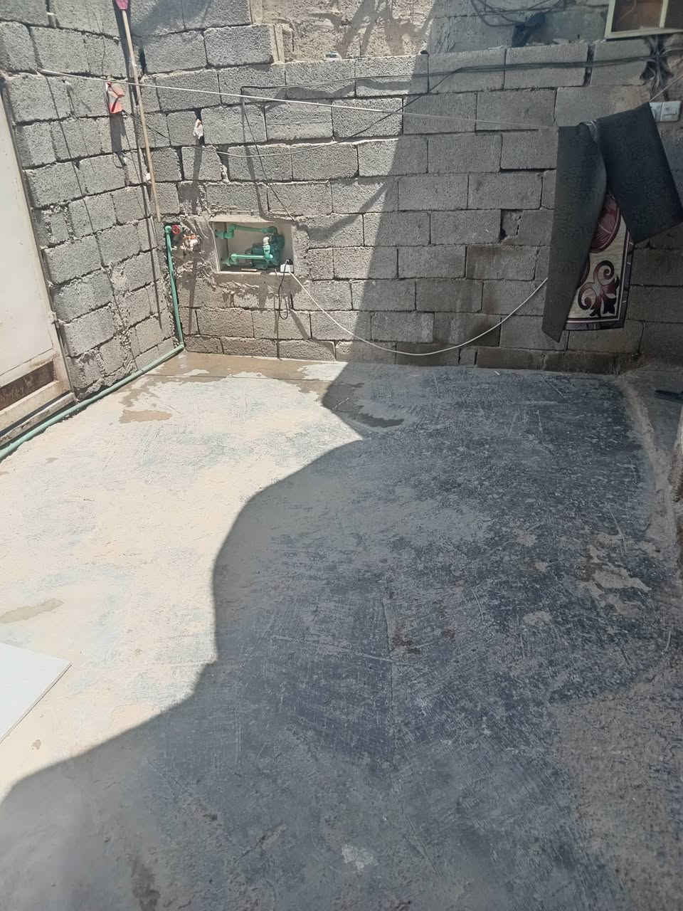 بيت البيع 105م 
استقبال وصاله وغرفه ومنور وحمامات 
مكان بغداد الفضيليه قريت ناجي اول شارع سعر 43قفل رقم ابو البيت ***********
