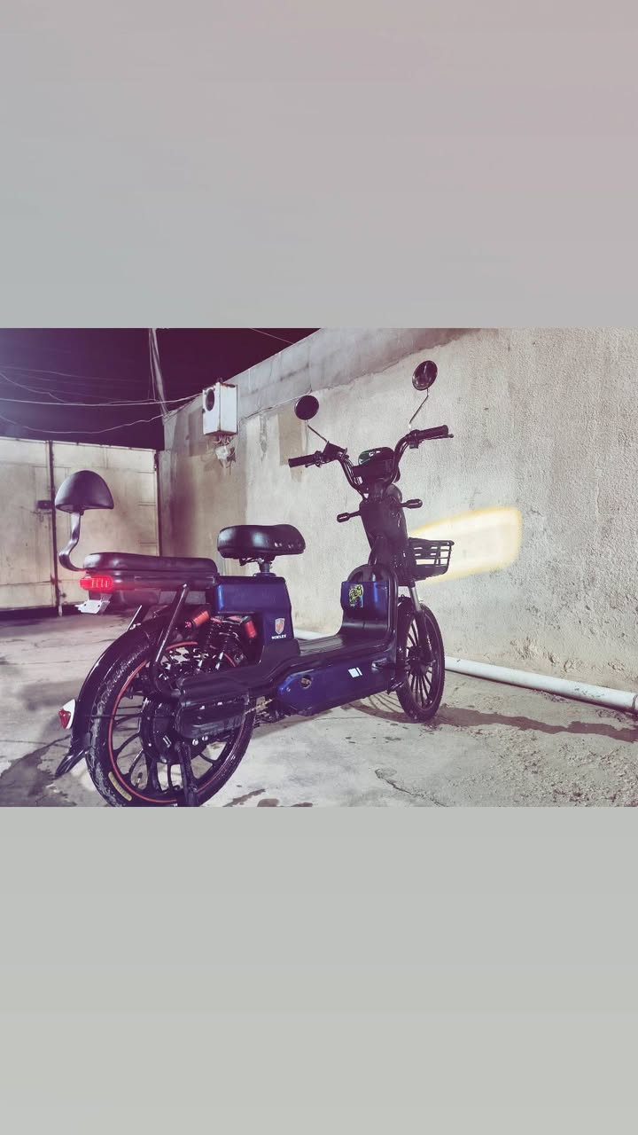 دراجه شحن كهربائي حجم 20 نضيف فول 5 بطاريات مكاني كركوك حي واسطي السعر بي مجال راسلني خاص او رقمي   ***********
