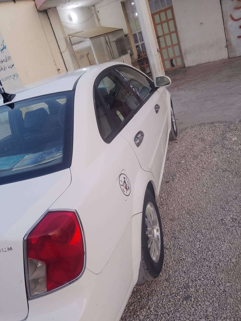 دايو لاستي موديل 2007 ضرر بس جاملغ السعر 75 وبيه مجال مكانهه جزيره الخالديه  ***********.   ***********
