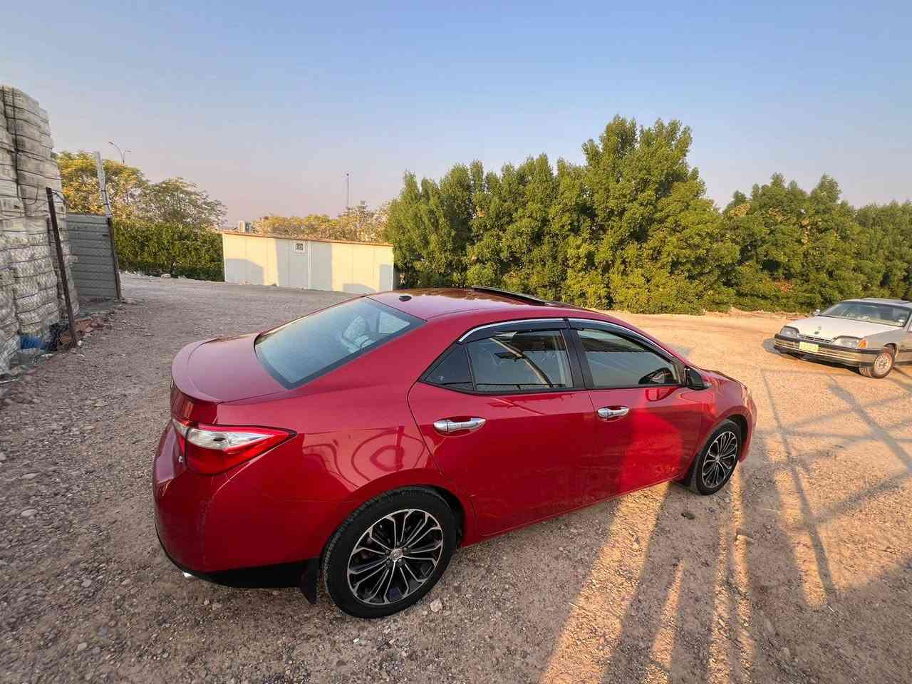 كورلا 2016 وارد امريكي
رقم انبار تحويل ثاني يوم
ضرر السياره بنيد وجاملغ فقط
فول مواصفات 
بصمه + كشانه جلد + تشغيل عن بعد
كير محرك كفاله والك الفحص
محرك 1800 

السعر 130 وبيها مجال
***********
