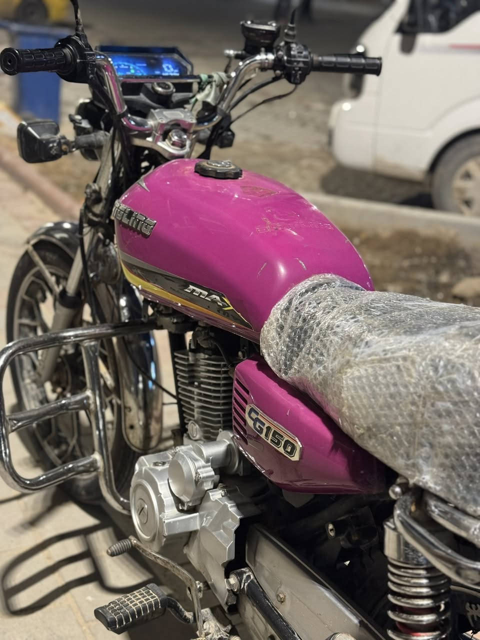 دراجهً إيراني مديل 24 داخله 25 مكفوله كفاله عامه برغي ما مفتوح بلمكينه جيبً فيتر تعال شاشه اكترونيه بصمه تشغيل عن بعد تجي تاخذه من باب بيتي السعر680وبيه مجال مكاني بغداد مدينه الصدر رقم الهاتف ***********
