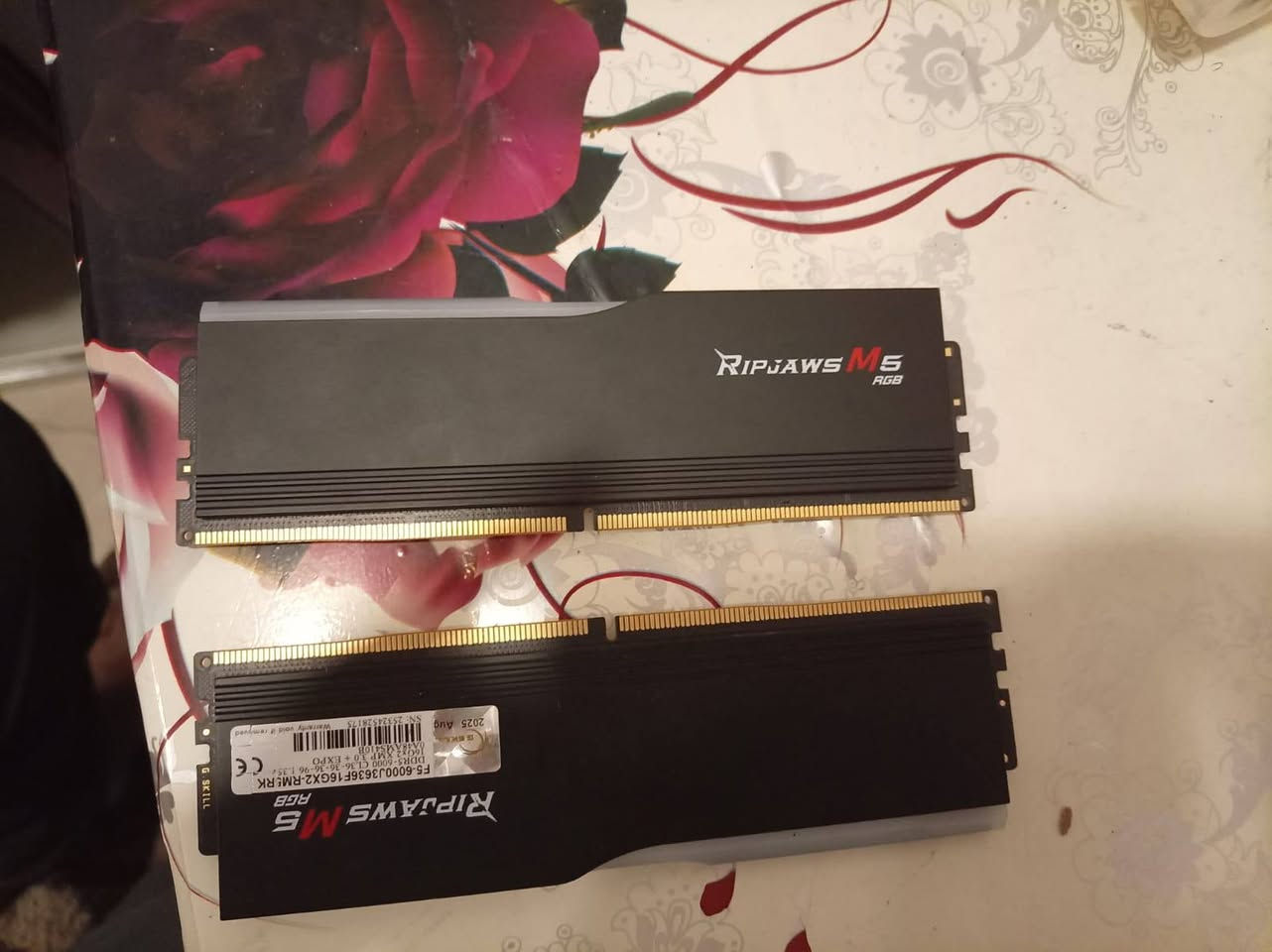 تجميعة بي سي كاملة وجاهزة للاستخدام

المعالج: i5-14400f
الكرت: RTX 5060 Palit
الرام: 32GB 5200HZT Lexar
التخزين: NVME1T
بوير سبلاي: 650 aigo برونز
المذر بورد B760M-E (DDR5) gigabyte

بمليون و250 الف

للتواصيل [***********]
