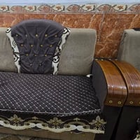 كنبة • أثاث