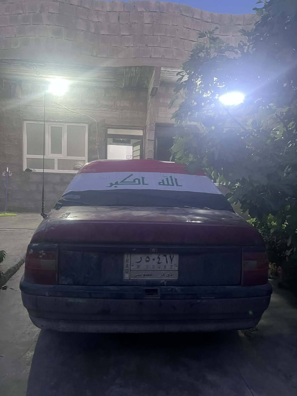 فكترا حجم 16للبيع شرط التحويل و المحرك ولكير جام لورا مكسور وجام السايق وكزوز مكسور سعر 20وبيها مجال للطيبين اتصل عل رقم *********** كورك
*********** اسيا
