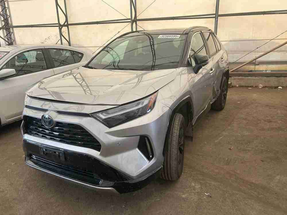 راف فور 2024 اعلى مواصفات
السياره بدون ايبراك وفئه XSE اعلى مواصافات
تجي 5 كامرات وكشنات جلد وبانوراما ماشيه
8 الاف السياره تشتغل وتمشي والحادث موضح 
بل صوره موجوده حاليا بل حره بعمان تدخل على
كتاب الشهداء وعلى الحره. 

للتواصل ***********
