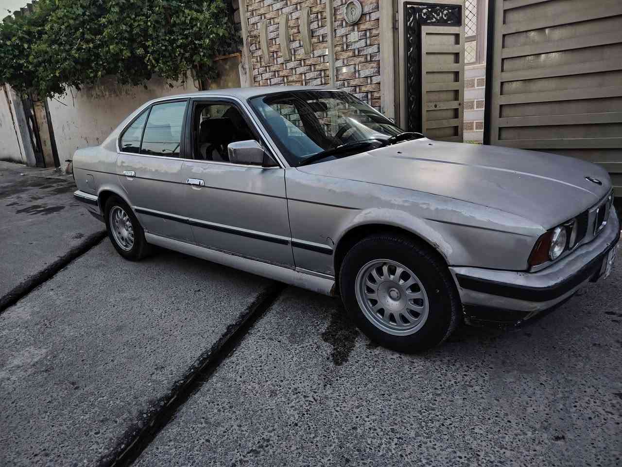بي ام 525 كبس نينوى رقم جديد هزه جديده كربون بيها موديل 92 كير توماتيك مكينه بيها نفخ بلا ضرر بس امقحله السعر 42 بيها مجال *********** بي واتساب
