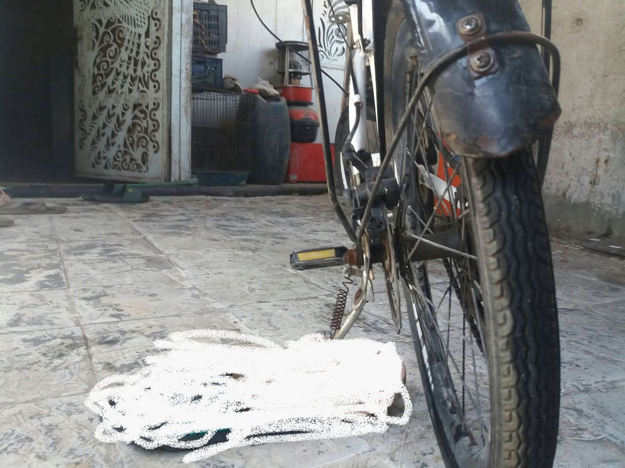 سلام عليكم بايسكل للبيع ياباني ابو الطبكه حجم 20 بايسكل نضيف قليل الستخدام السعر60 وبي مجال للشراي مكاني مدينة الصدر للاستفسار عله الرقم ***********
