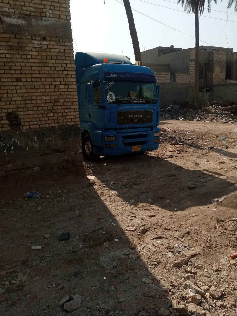 السلام عليكم مان موديل 2004 كير اوتو مكينه حجم 480 كورات  لا صرف ولا بخار هاف ريتادير  بس عاطل الريتادر ؟ سنويه ساقطه رقم سليمانيه مربوطه براد شعار بالسنويه موضح بالفديو كلشي السعر ٧٥ ورقه مكاني بغداد زعفرانيه للاتصال *********** وبي وتساب متواجد بكل وقت هله بيك
