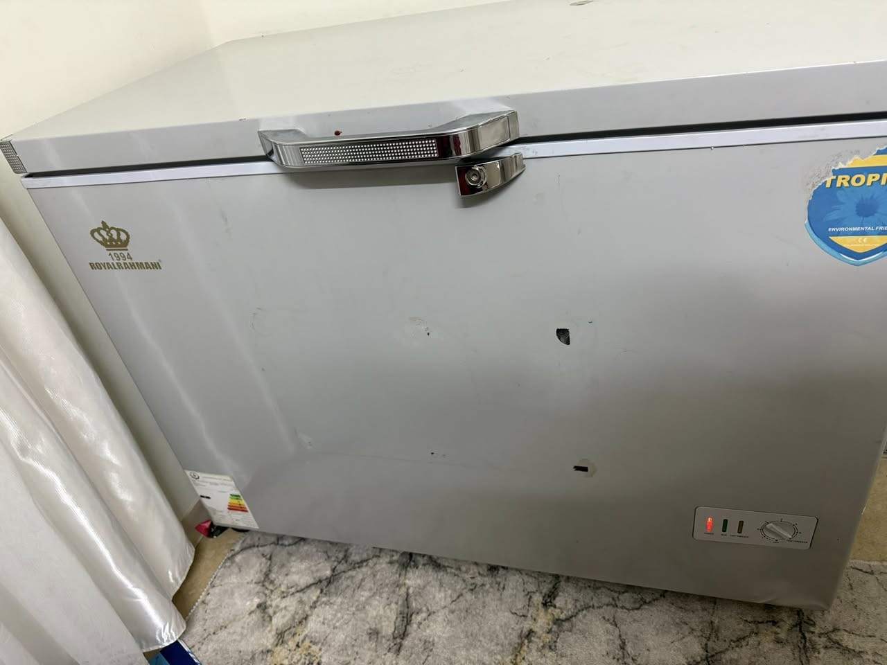 مجمده للبيع حجم كبير السعر ٥٥٠والسعر بي مجال


**إذا كنت صاحب هذا الإعلان وتريد حذفه لأي سبب، رجاءا أرسل رسالة إلى الدعم الفني**