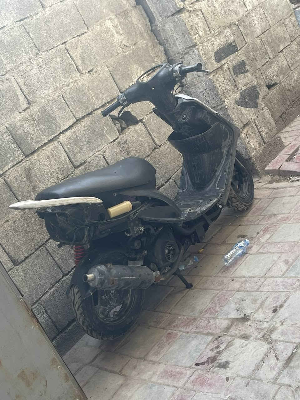 سلام عليكم 
ماكس عدله بلاد 
شغاله سلف وهندر نص نكره شرط مكينه ماتسمع صوتها 
مكان بلديات سعر 425 
***********
