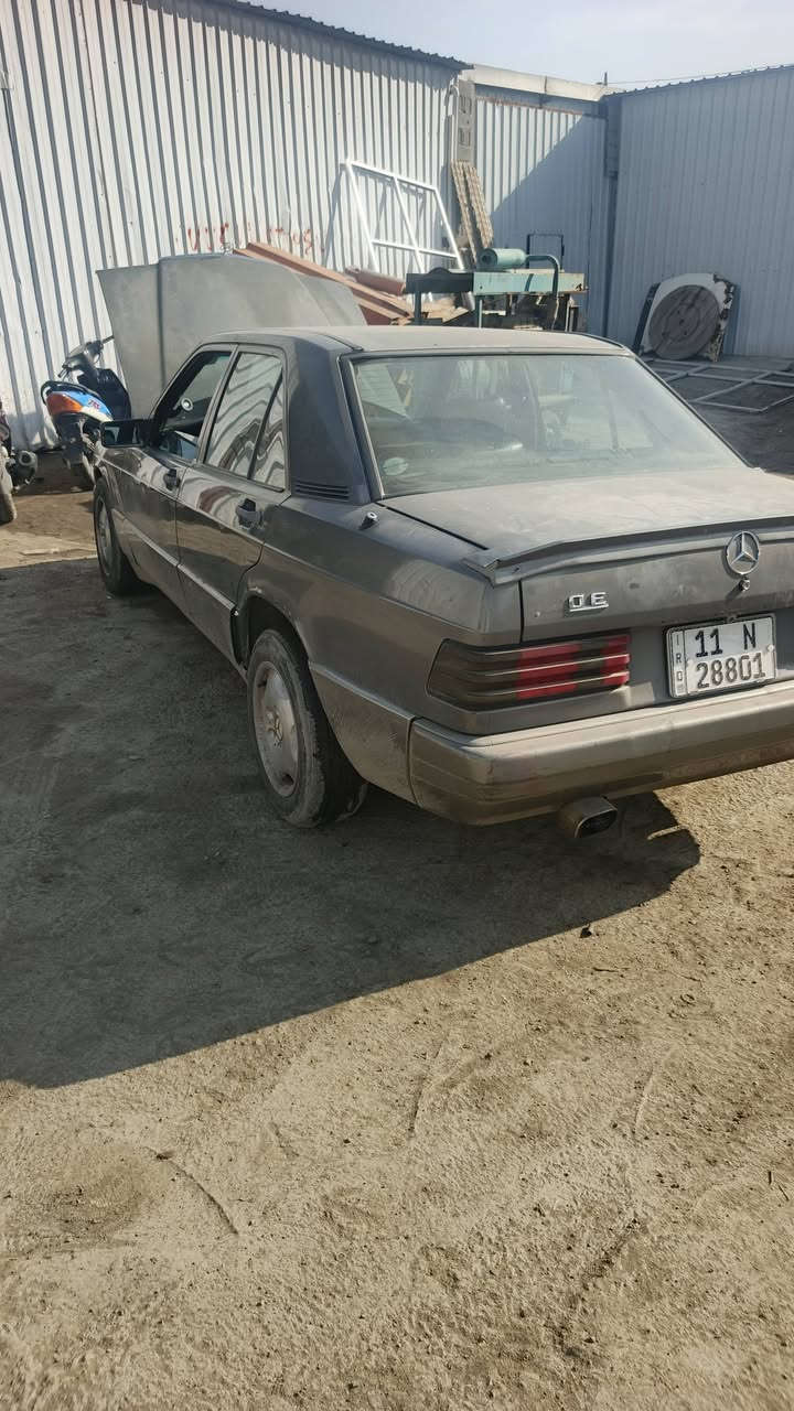 السلام عليكم مارسدس 190 موديل88 سياره جاهزه تبريد تخم تاير محرك تيوتا ملكه25اني محورهه بلاد سعر٥٠اي ستفسار***********
