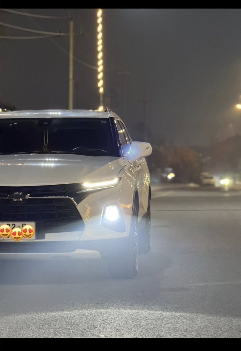 سلامو عليكم
شوفرليت بلايزر موديل 2021
محرك 6 سلندر ✈️
ماشي 80 الف
مواصفات LT2
بصمه للابواب الاربعه مع الجنطه ومع بصمه التشغيل 
تشغيل عن بعد 
صندوگ كهرباء شفط 
شاشه كبيرة 
شاشه عطلات 
كير 9 نمر 
حساسات الاجتياز الجانبي 
حساسات خلفيه مع كامره دوارة 
وضعيه قياده متعدده للسيارة 
رادار امامي تفاعلي مع التنبيه 
اوتو بريك 
اوتو استوب 
هندبريك بصمه 
اطفاء ذاتي عند التوقف 
كشن كهربائي 
كشنات تدفئه 
نقطه لايصال الكهرباء 
تحكمات الاستيرن جهتين متكامل مع ايعازات الرادرات 
محرك گير شرط 
سنويه جديده وارقام جديده مباشر تحويل 
رقم اربيل
السيارة شركه برغي ممفتوح بيها 
ضرر مابي بس بونيد سريقه  عندي باب كلير ورا سكن
مكان سياره دياله خانقين
رقم ***********
