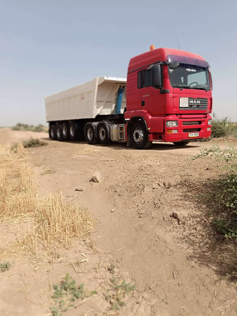 سلام عليكم مان للبيع 2005 كفاله عامه تخم تاير كير غساله حجم 430 ذرعه 30 مرسمه 4محاور بس شراي يتصل ***********
