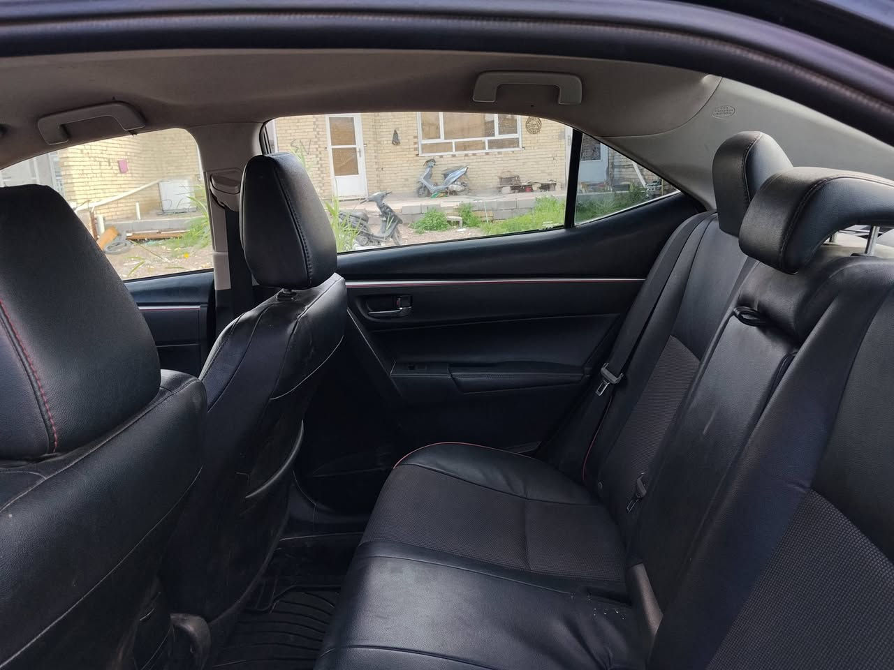 السلام عليكم كورلا للبيع 2016 امريكي الفئة s سبورت شفتات بالاستيرن شغاله ضربتها جاملغ خلفي ايمن فقط بدون دواخل السيارة كفالة من الصبغ عدا الجاملغ الخلفي محرك كير مكفولات رقم بغداد كشنات جلد نضيفة جدا تدفئة تبريد ثلج تخم تاير جديد السعر 125 ورقة وبيها مجال للاتصال *********** مكاني بغداد الشعلة
