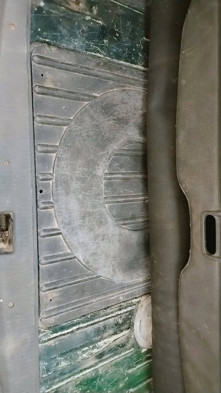 السلام عليكم ورحمة الله وبركاته اخوان أقرو المنشور زين
أوبل بزون استيشن  ٩٦ رقم نجف دولي بأسمي سيارة سنويه لسنه ٢٨ عائليه لموظف يداوم بيه  بلادية كله على ايدي  مال بيت  لاصبغ ولامعجون ماعدى البنيد والجراملغ الامامي جردن والتصوير قبل صبغ موجود دكة جاكوج مابيه
قطره خياس ماكو 
محرك بطه ٢،٥ ديلكو حاويه
 مبدلهن هنه والكير
كير اوتو 
تبريد شغال 
جام الامامي كهربائي والخلفي يدوي
كهربائيات كله شغاله ماكو شي ميشتغل حتى كلوب صندوك
بك لايت لدات توصيه خاصه هذني ماكو منهن 
راديتر جديد مي اخظر
مري  تحكم كهربائيات
كشنان كهربائيات
تقفيل مركزي
غرفه جديده 
بطاريه جديده 
تايرات نظيفات ٧٥٪
شاشه صوت ستيريو عالي
نظام abs مانع تزحلق
صدر مشتغله قبل ٦ اشهر امامي خلفي 
السياره موجوده بديالى وبغداد صاحبه موظف يداوم بيه
السعر (48) بيع مجال بسيط  حك الجيه
رقم صاحب السيارة ***********
غير متواجد على النت مكلف بالنشر
