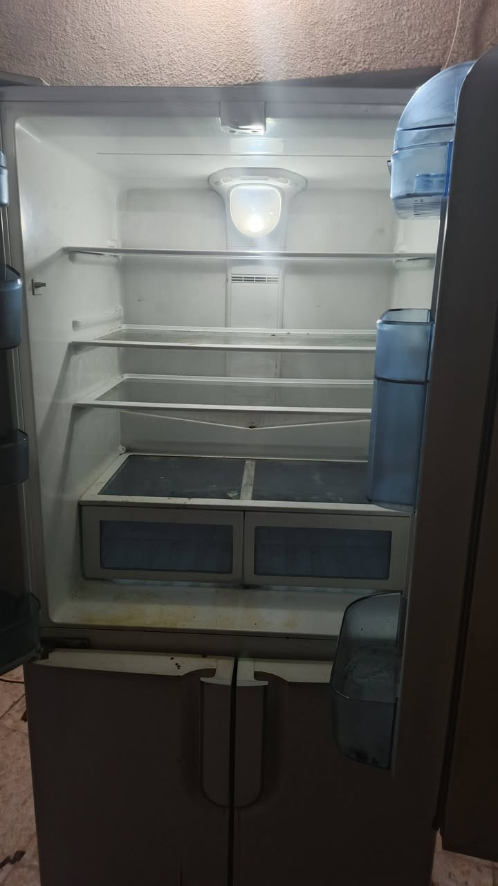 ثلاجه بابين مجمده هي ثلاجه بس الفوك ماكو بروده المجمده تجمد  150 بيها مجال


**إذا كنت صاحب هذا الإعلان وتريد حذفه لأي سبب، رجاءا أرسل رسالة إلى الدعم الفني**
