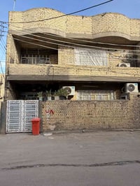 عندي بيت مساعه ١٠٠ متر مربع ركن ١٠ب ١٠ شارع ١٥ قرب نادي الكهرباء الرقم...