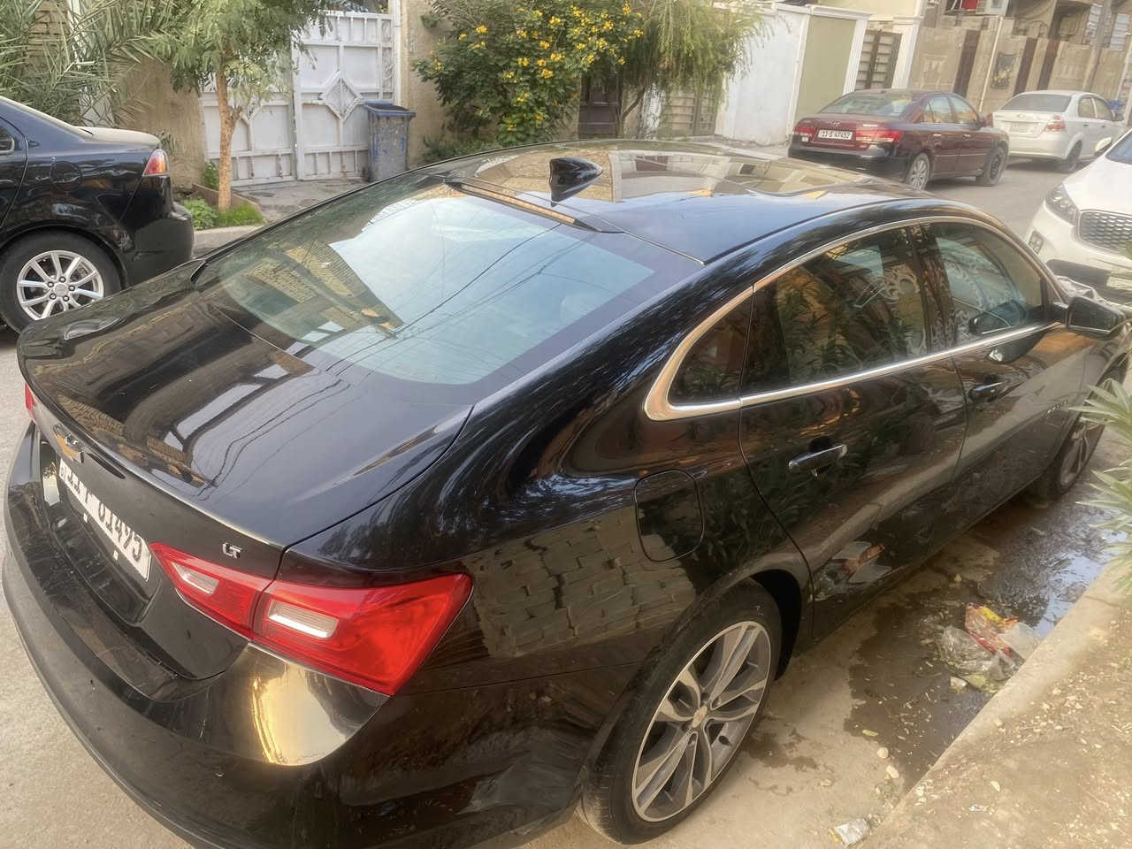 ماليبو 2023 lt2 فول مواصفات 
ضرر بابين وتبديل أصلي نفس الون بدون صبغ جاملغ بيها سونار جديد  
وصبغ رقم بغداد بااسمي   هزه جديد ماشيه 30 الف مايل
المواصفات 
 بصمه ابواب + جنطه
فتحه بانوراما
محرك 1500 توربو 
 رادار امامي 
سايد بريك بصمه
مانع انزلاق
تشغيل عن بعد
لدات اماميه نهاري 
اوتو بريك /توقف ذاتي عند الاقتراب 
كشنات تدفئه + كهرباء 
تبريد مناخين منفصل SYNC
تبريد قطعتين امامي خلفي 
شاشه كبيره تدعم Android Auto/car play
خرائط Gps
كامره خلفيه 
السعر//139 قفل قفل قفل 
بغداد حي العدل***********
