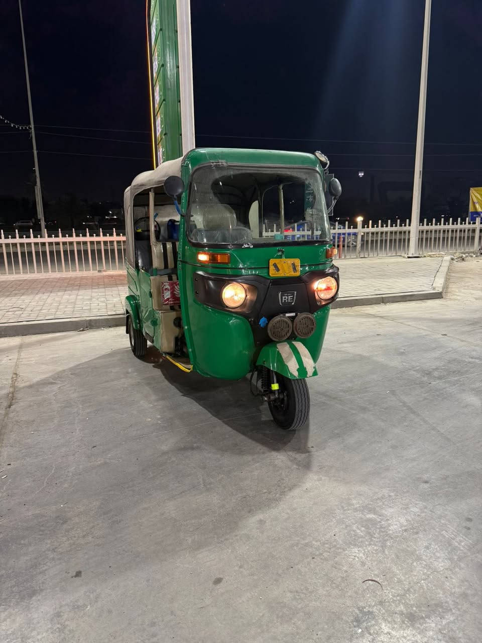 تكتك موديل 21ابيع واقع حال بدون غراض سعر٨/٦٠٠ قفل مكاني بغداد مستلم بس سنويه تحويل ثاني يوم ***********
