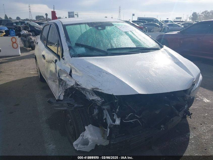 نيسان فيرسا موديل ٢٤ مدفوع كمرك وضريبه سياره خارج الميناء بعدها بحادثه سعره ٩٠ وبيه مجال قليل العنوان البصره العاليه مقابل الأصمعي هاتف *********** سياره حره بدون رقم
