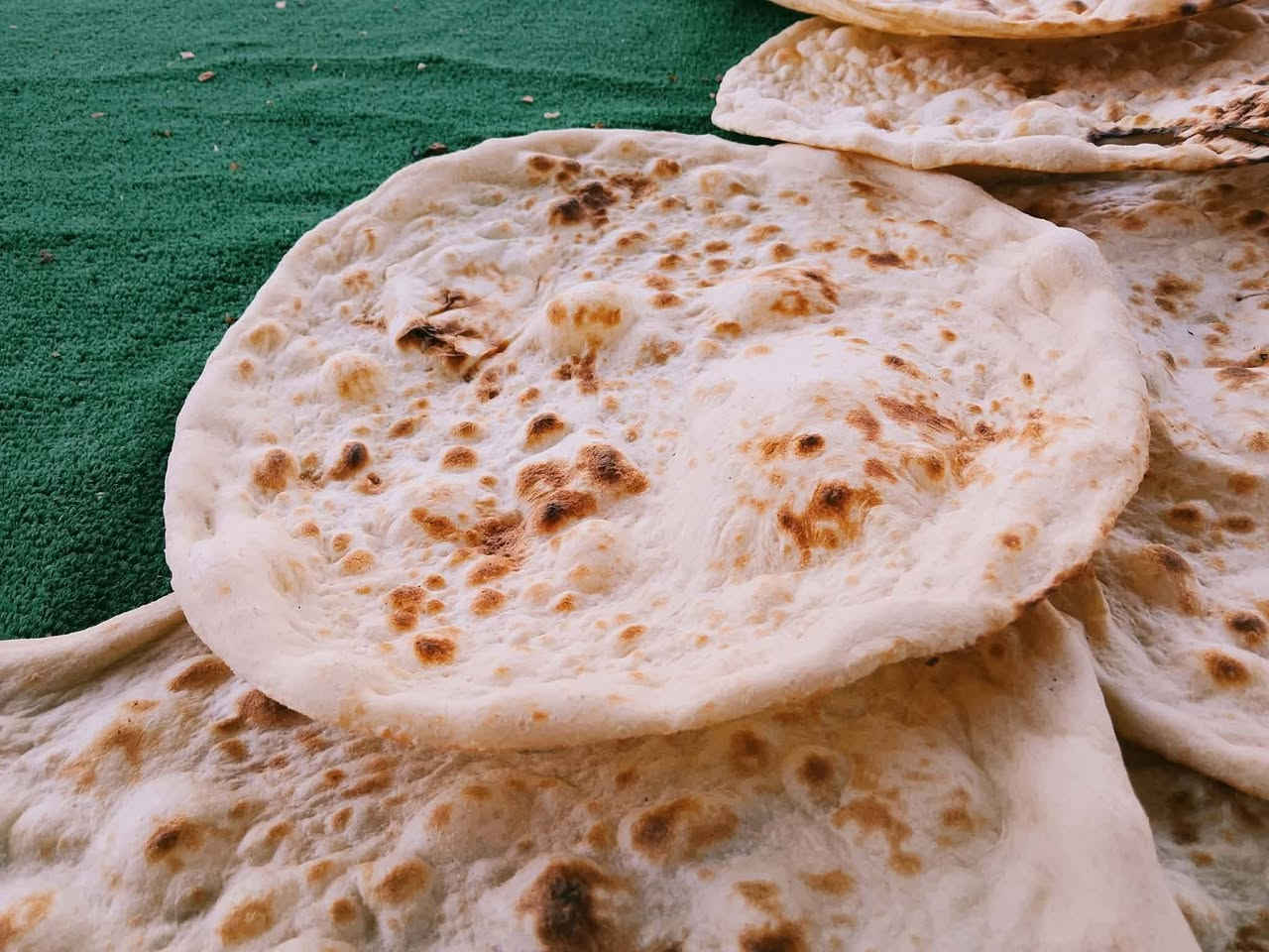 سلام عليكم مخبز الرحمن يرحب بكم كافه انواع الخبز وحسب الطلبات يوجد لدينا خبز شعير تفتوني وخبز ابو سمسم وخبز دبل ول عادي عنوان خانقين توله فروش قرب مدرسه جرير ويوجد لدينا توصيل للاتصال ***********
