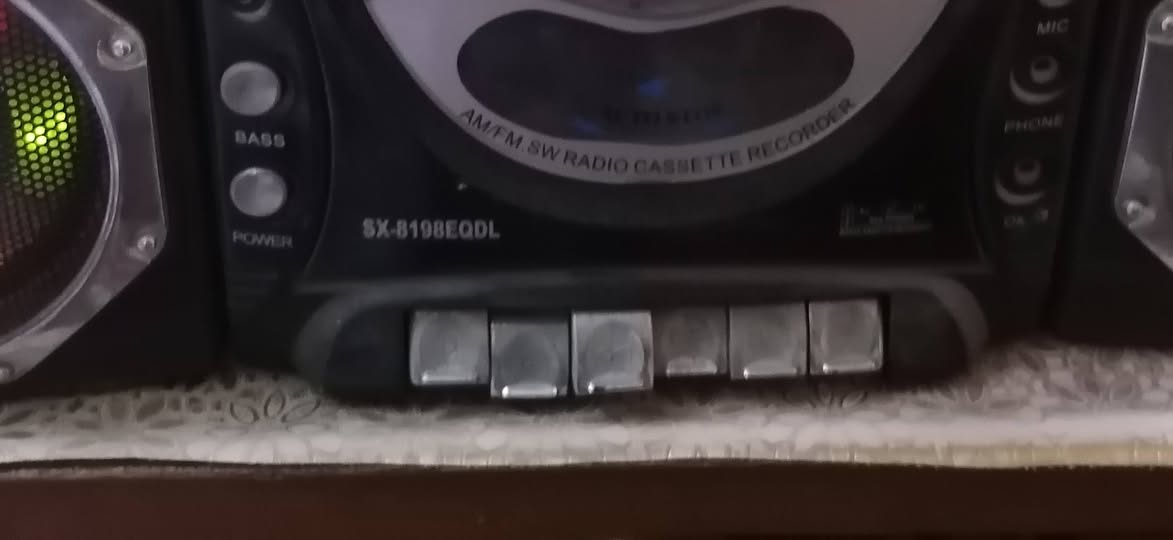 مسجل ياباني مع الكاسيات بس بي عطل السعر 55الف


**إذا كنت صاحب هذا الإعلان وتريد حذفه لأي سبب، رجاءا أرسل رسالة إلى الدعم الفني**